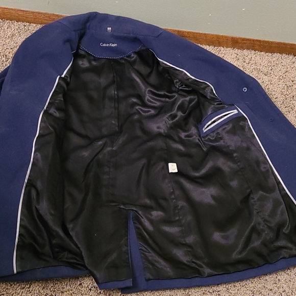 Navy blue Calvin Klein trenchcoat, hidden … - Picture 5 of 7